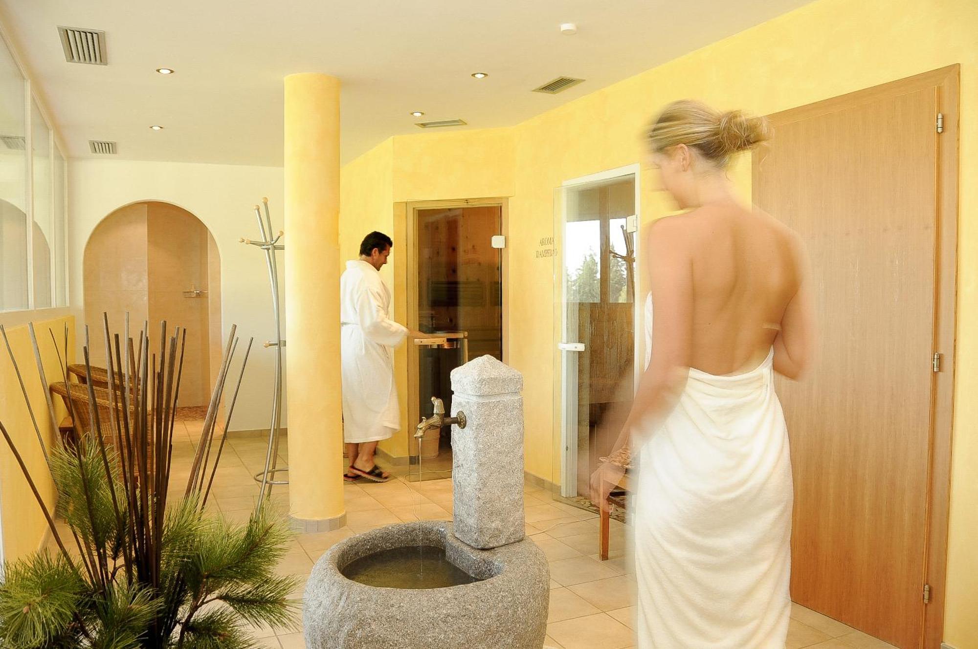 Berghotel Zum Zirm Collalbo Exteriér fotografie