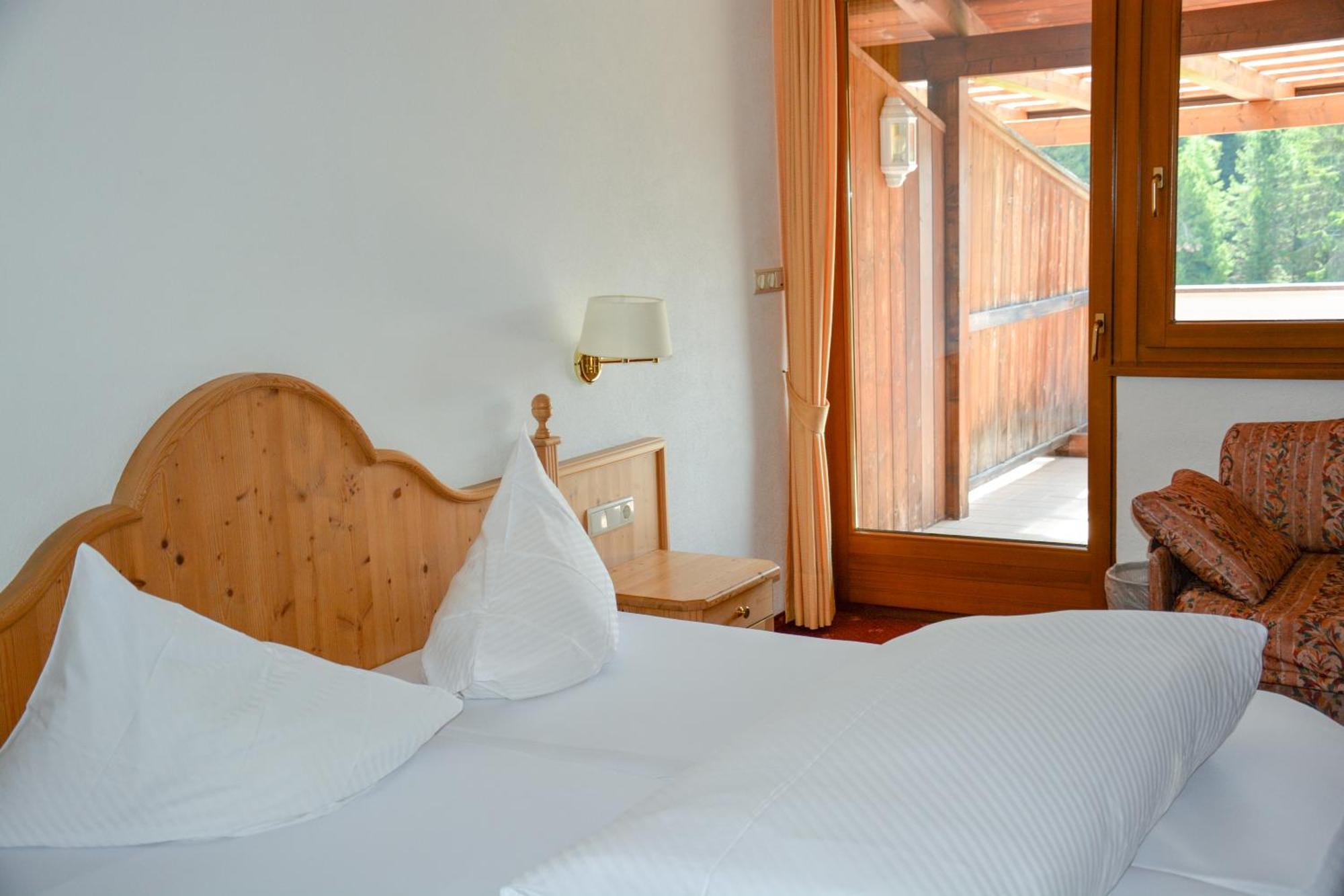 Berghotel Zum Zirm Collalbo Exteriér fotografie
