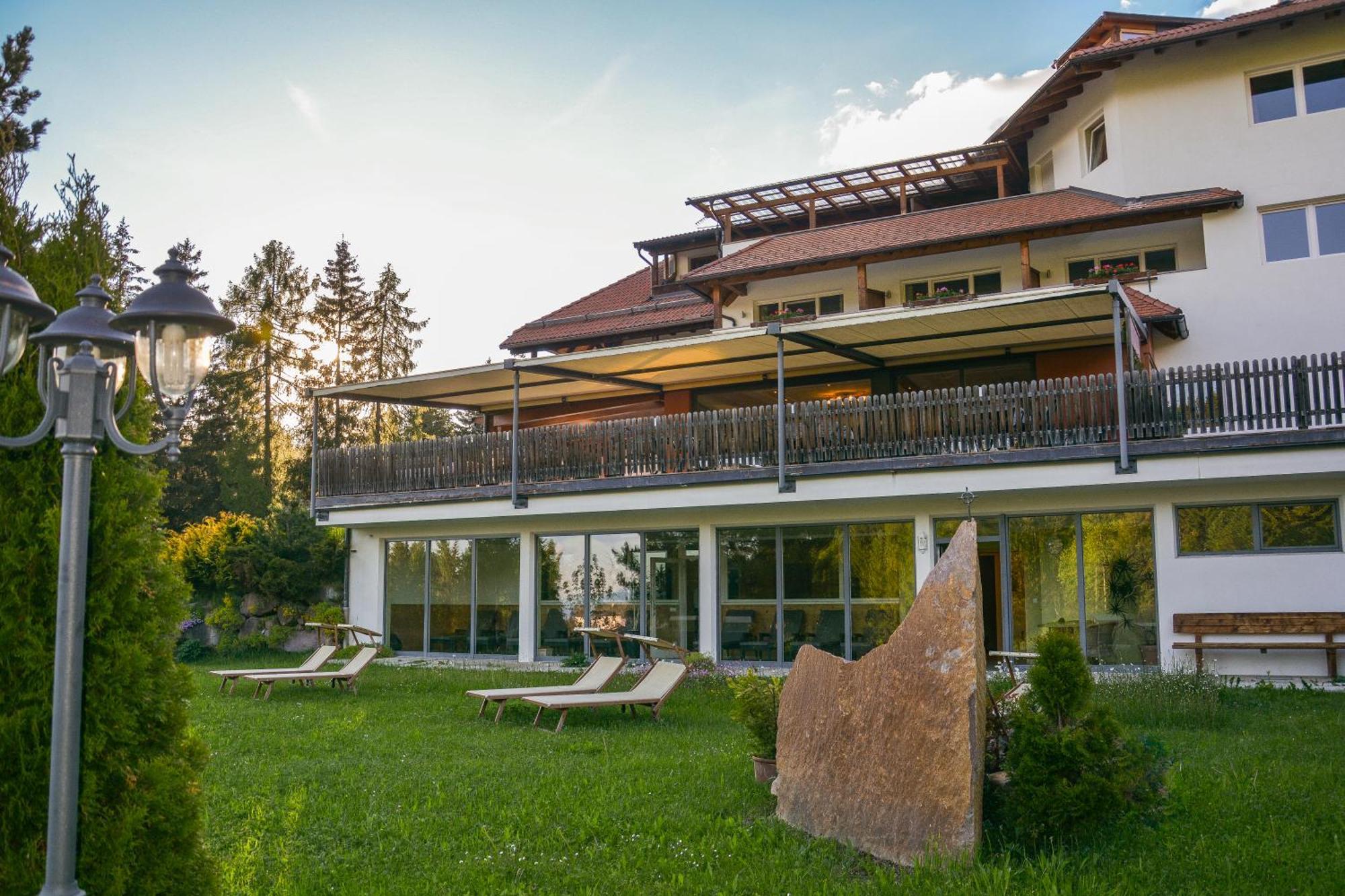 Berghotel Zum Zirm Collalbo Exteriér fotografie