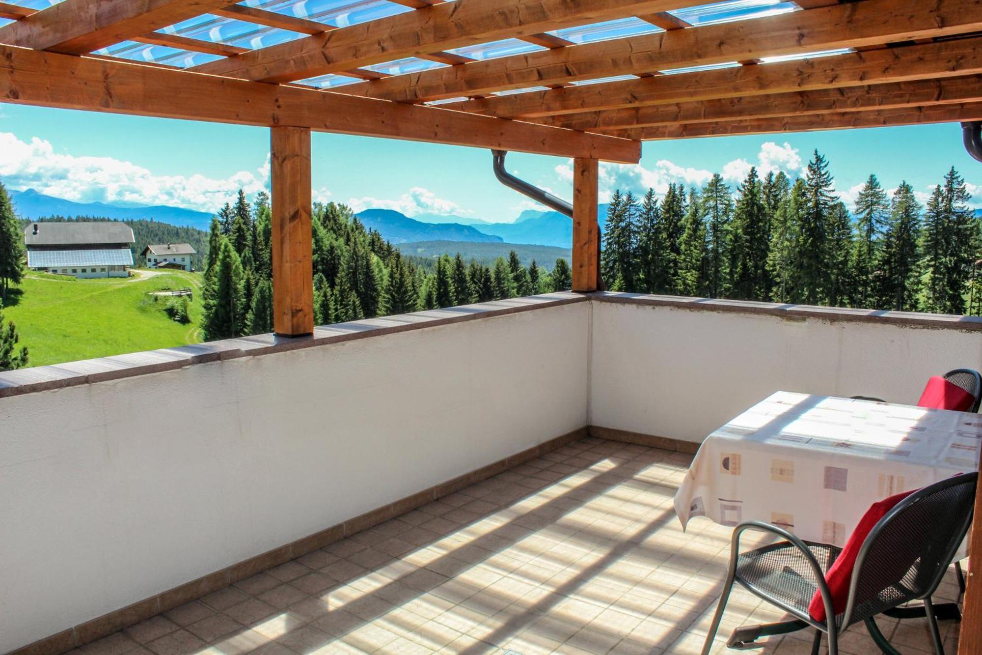 Berghotel Zum Zirm Collalbo Exteriér fotografie