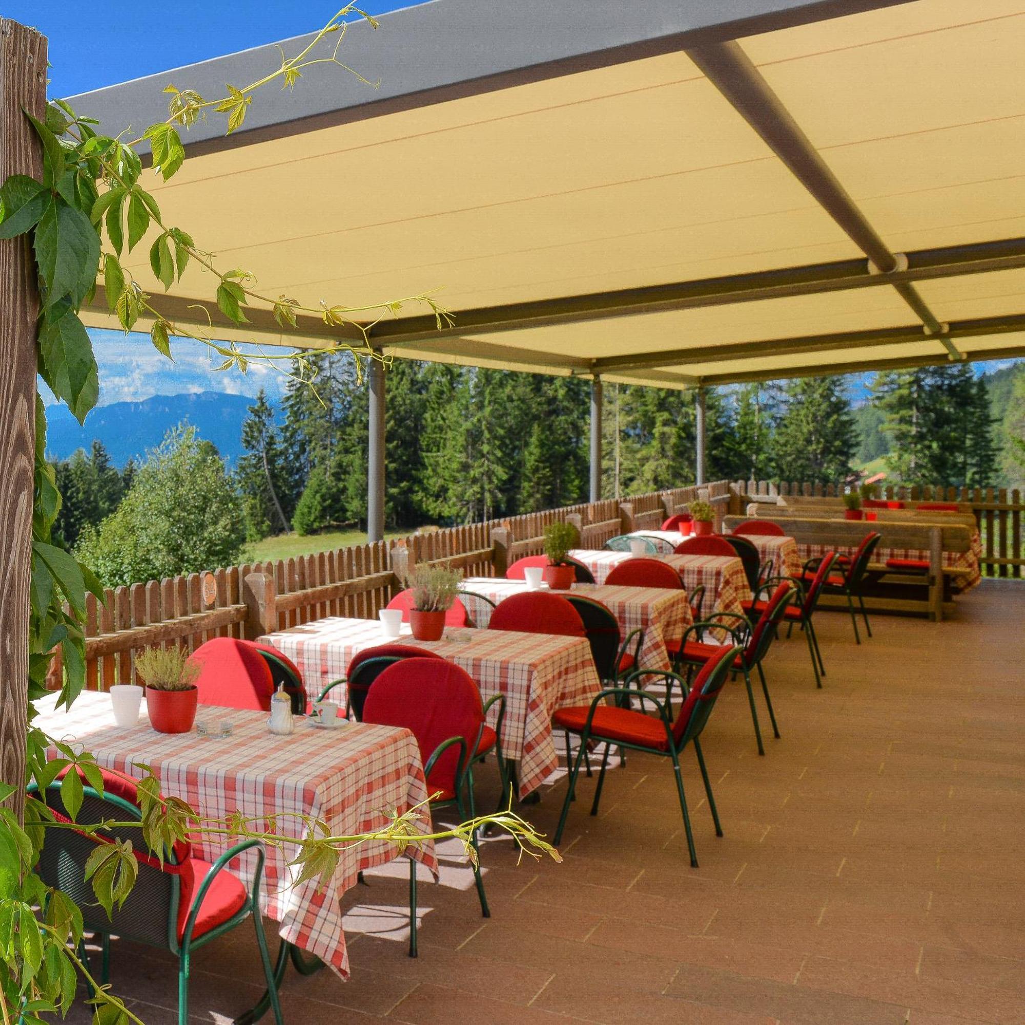 Berghotel Zum Zirm Collalbo Exteriér fotografie